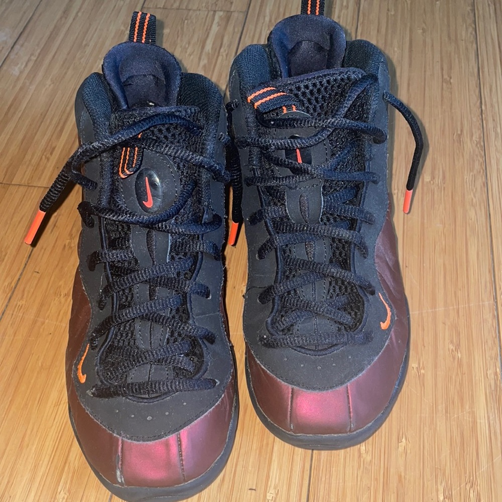 Little boy Nike Foamposites size 3Y